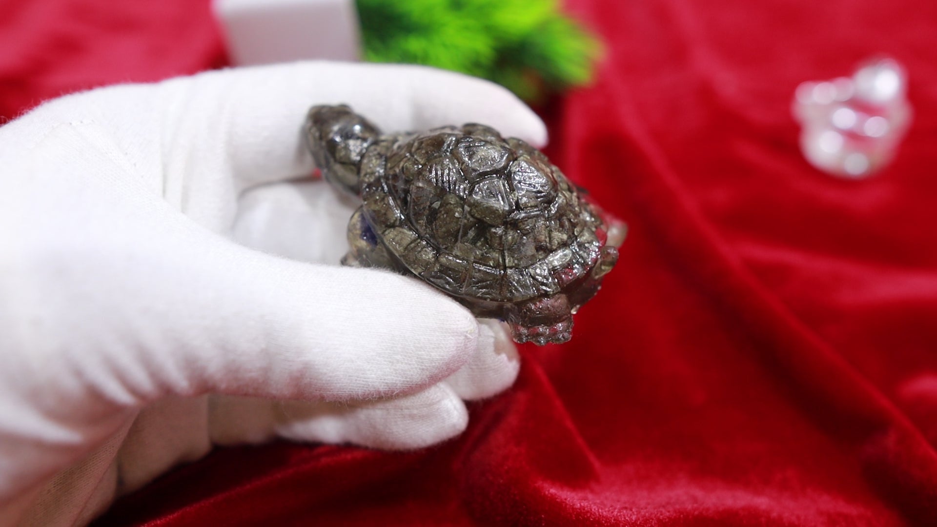 Pyrtie Tortoise | Crystal Feng Shui Figurine for Wealth & Longevity